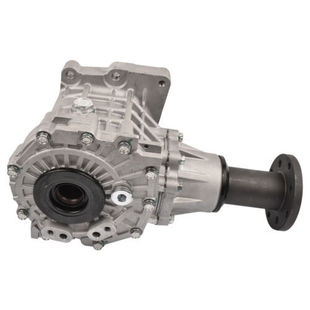 Transfer Case: 473003B600 47300-3 B600 47300 3B600