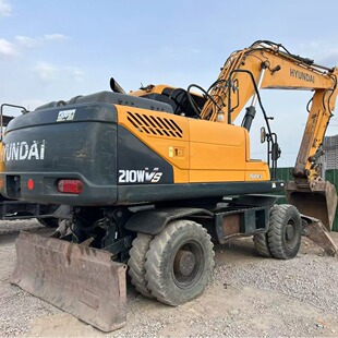 �F��R210VS݆ʽ�ھ�C HYUNDAI 210W-9 wheel excavator �����ڙC