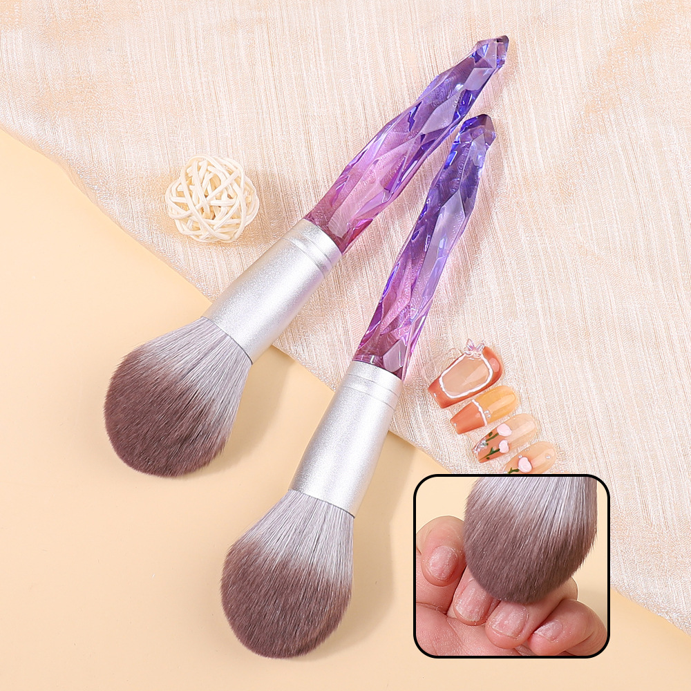 El pequeño libro rojo con un mango de vidrio esmaltado gran cepillo de maquillaje a gran escala cepillo de maquillaje flácido no se pierde el pelo maquillaje necesario