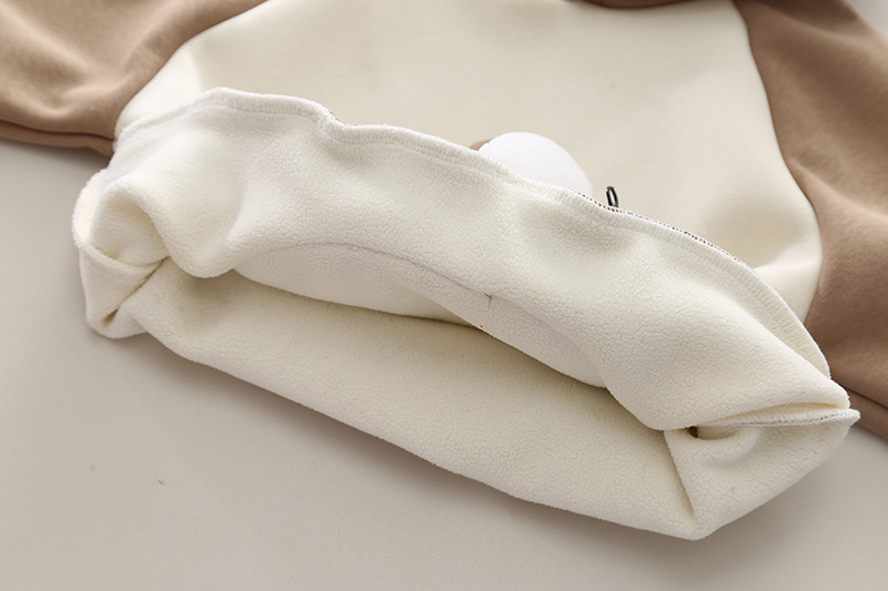 Vêtements pour garçons, style hiver avec manteau en coton épais en peluche, nouvel article 2024, gilet à capuche à blocs de couleurs pour bébé et enfant_voghion.com