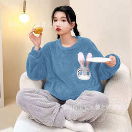 卡通甜美歪头熊同款睡衣女秋冬季珊瑚绒加厚宽松大码外贸跨境套装