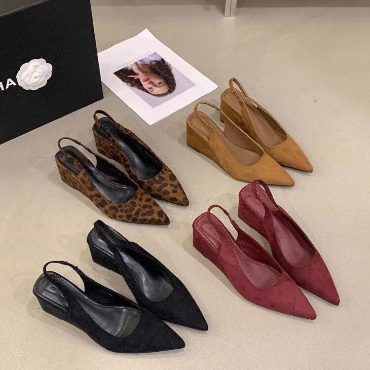 2026 Spring New Style Pointed-Toe Shallow-Mouthed Single Shoes with Wedge Heels and Open Back, Bright-Colored Suede French-Style Versatile Commuter Women's Shoes