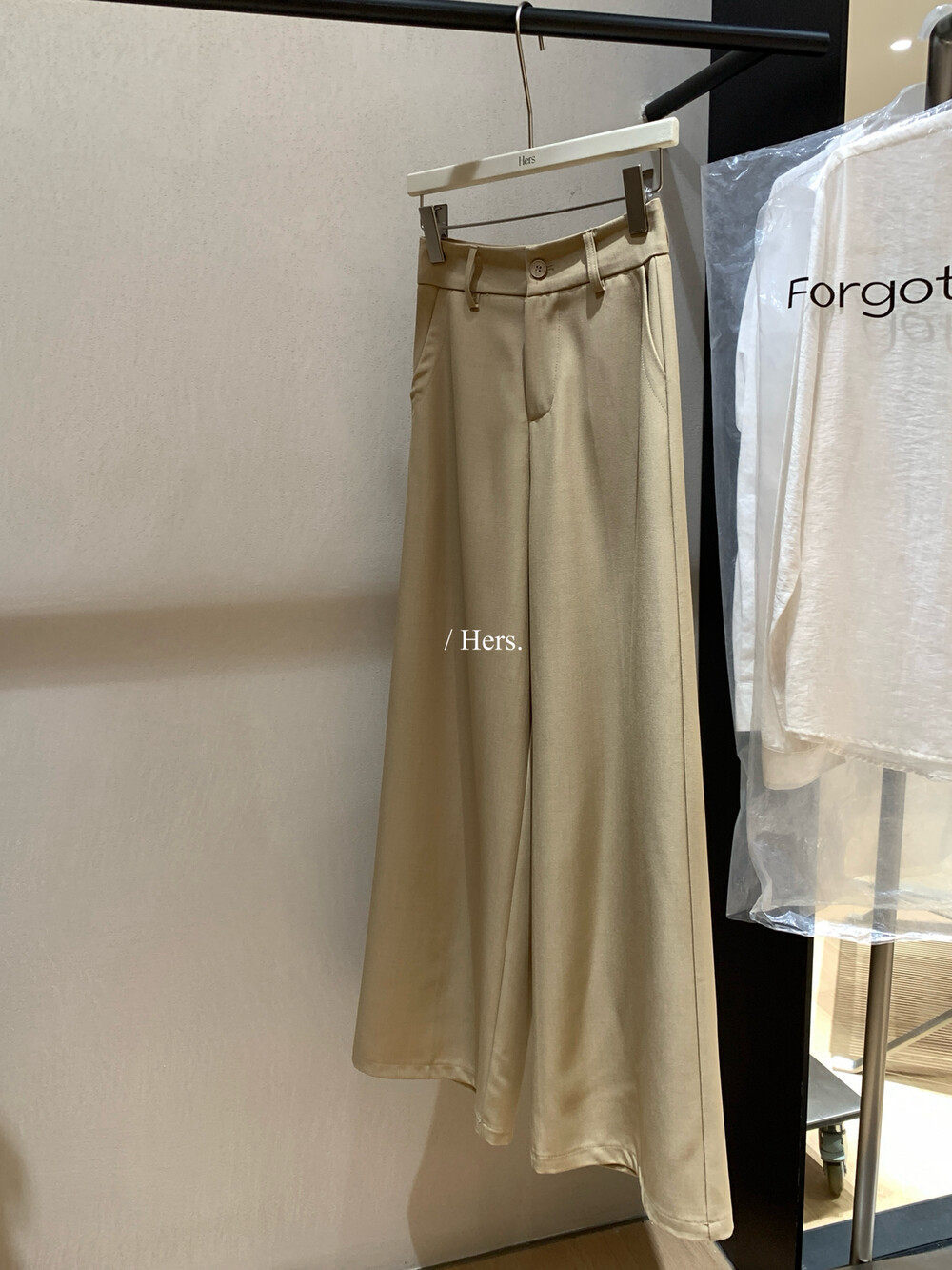 Quần culottes nữ ống rộng dáng suông vải rũ mềm mại — màu đen, màu kaki chi tiết 30