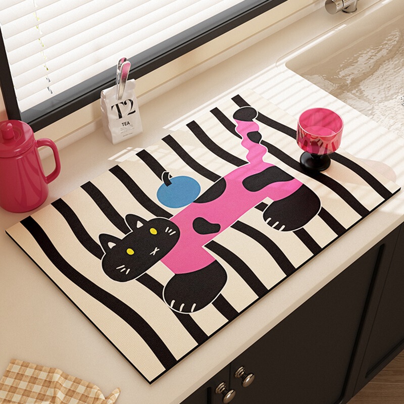 Sweet and Cool Color-Blocking Cat Diatomaceous Earth Draining Mat with Red and Blue Stripes, Kitchen Absorbent Mat, Non-Slip Table Mat, Water Control Mat for Tableware Sweet and Cool Color-Blocking Cat Diatomaceous Earth Draining Mat with Red and Blue Stripes, Kitchen Absorbent Mat, Non-Slip Table Mat, Water Control Mat for Tableware