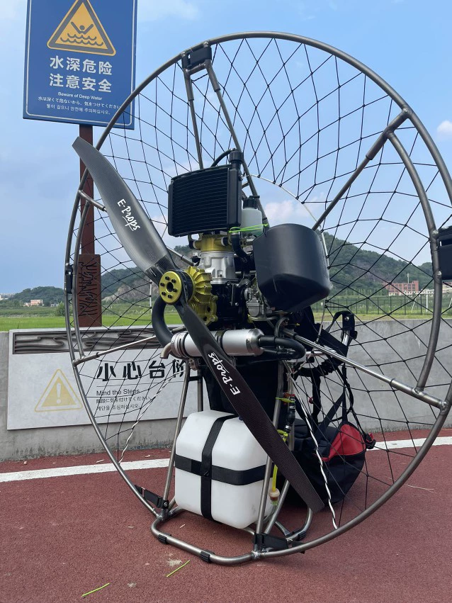 Power umbrella titanium alloy framework.Power umbrella protective rack.Power umbrella frame