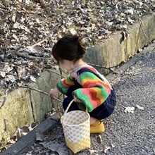 韩系童装春季女童洋气牛仔裤儿童背带裤+彩色长袖毛衣两件套