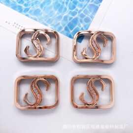 揭阳恒雅盛工厂直销 2022年新款UV镀滴银油S方形鞋扣 鞋辅料