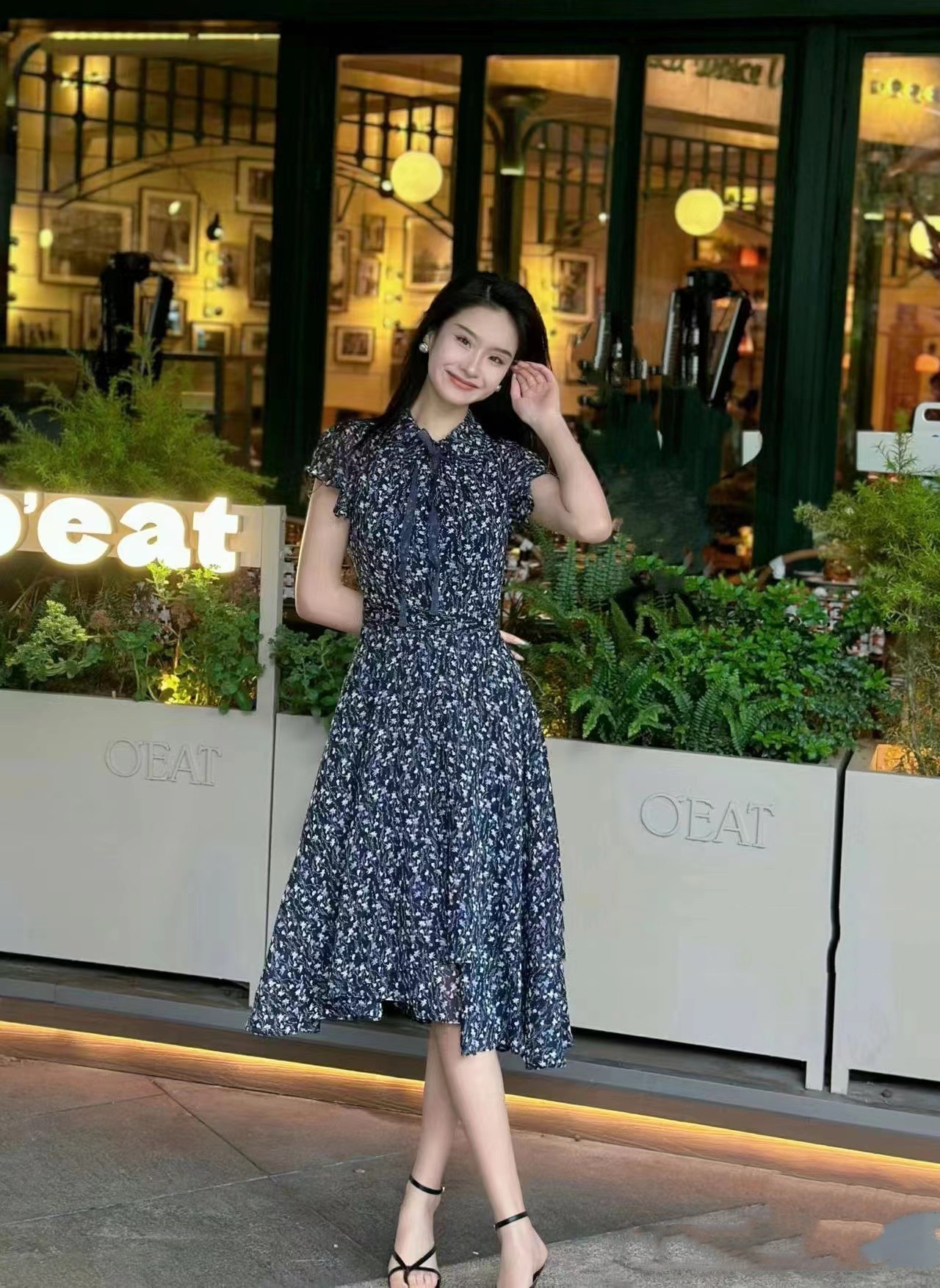 Váy liền thắt eo tay ngắn họa tiết hoa vỡ phong cách ngọt ngào — Màu xanh hải quân-hoa vỡ chi tiết 5