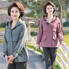 お母さんの春服のコート2025の新型の中高年の婦人服の風衣の中年の女性の春秋のタイプの洋風のジャケットの上着