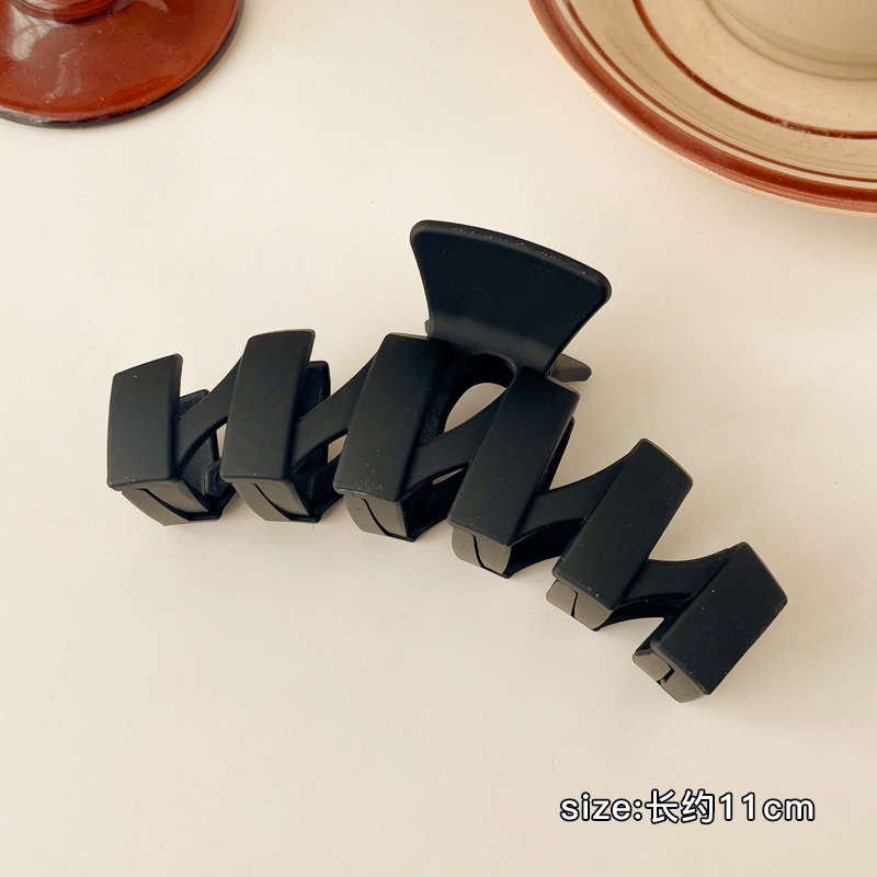 Gran clip de agarre para mujeres 2024 nuevo clip de pescado de verano temperamento clip de cabello clip de cabello para el cabello atrapar adornamiento de cabello estilo geométrico