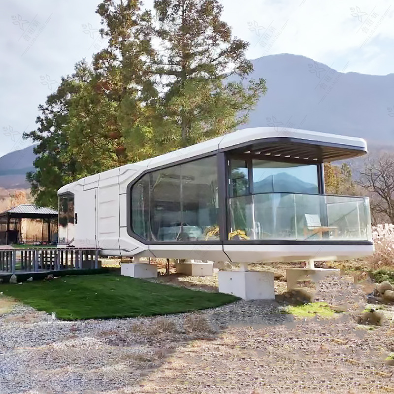 Estilo europeo de gama alta de vida de contenedores villa pequeña al aire libre padre-hijo tema de entretenimiento B & B futuro casa de cabina