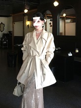 巨好看收腰短款风衣外套女2025新款秋季高级感中长款气质时尚大衣