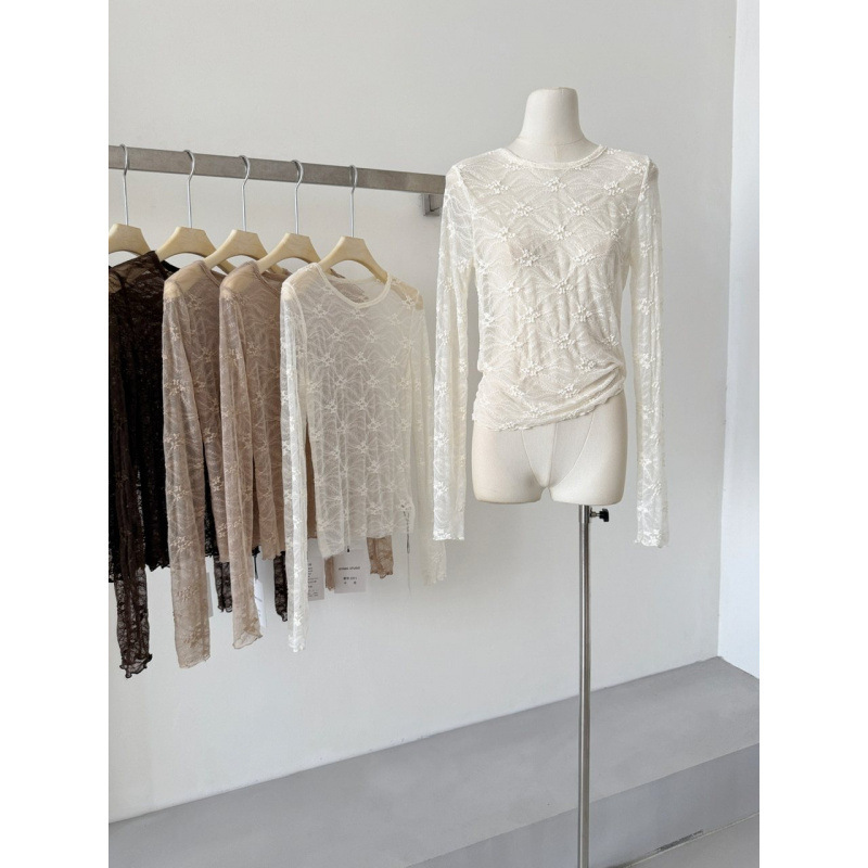 In-stock lace 3D jacquard sheer Korean-style long-sleeve round-neck base shirt for women, autumn elastic top for outerwear, niche style