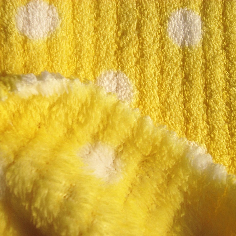 印花抽条珊瑚绒浴袍面料针织经编全涤分散印花双面竖抽条珊瑚绒布