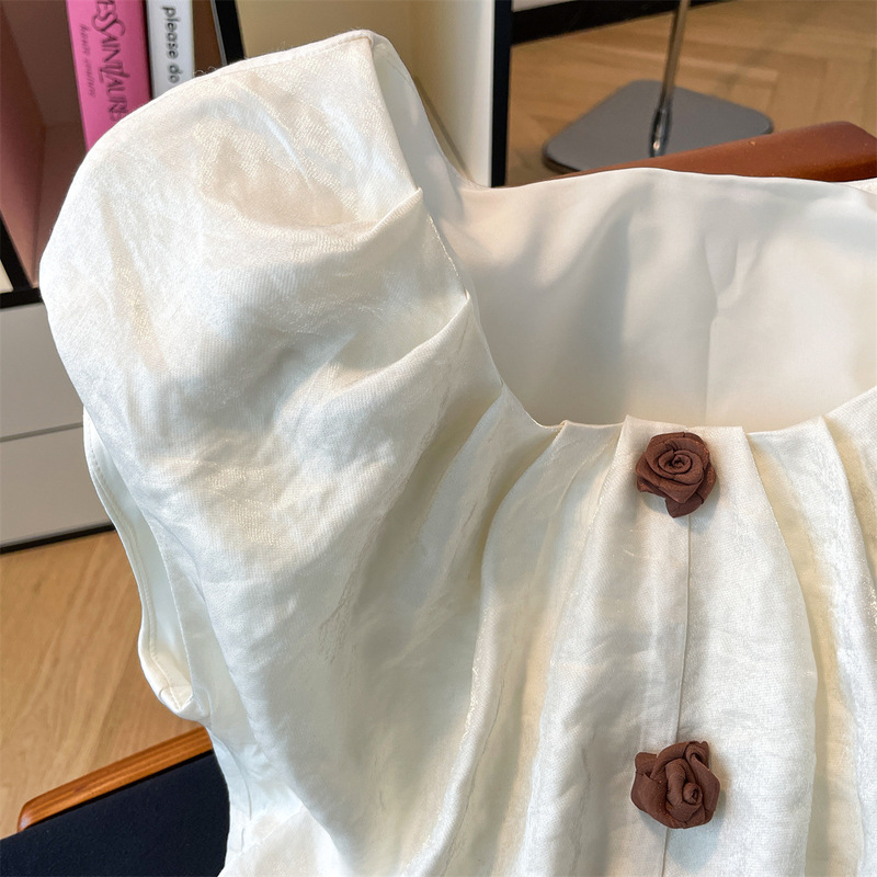 2025 夏の新スタイルフレンチスイート立体フラワーノースリーブシャツ女性のルーズ痩身多用途トップ|undefined