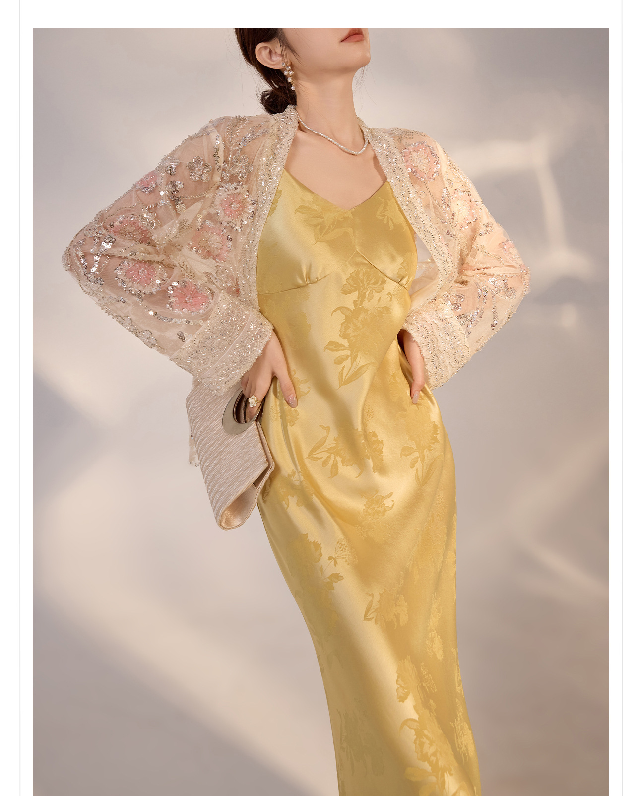 Áo khoác nữ phong cách dân tộc đính sequin jacquard khoét rỗng mỏng cao cấp M5026 — Màu mơ chi tiết 2
