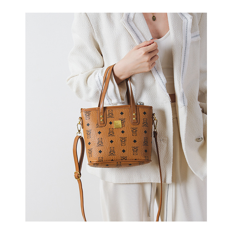 Handtasche 2023 Neue Single Schulter Umhängetasche Damenmode Kleine Quadratische Tasche Net Red Print Kleiner Bär_voghion.com