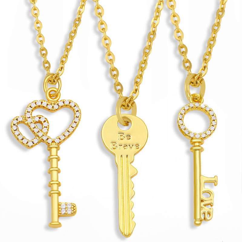 Diamond-studded Heart Key Necklace display picture 3