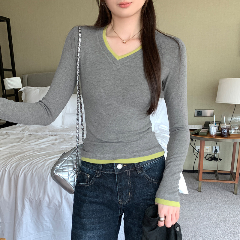 纯欲辣妹拼色假两件T恤女春秋设计感修身显瘦正肩百搭通勤上衣|undefined