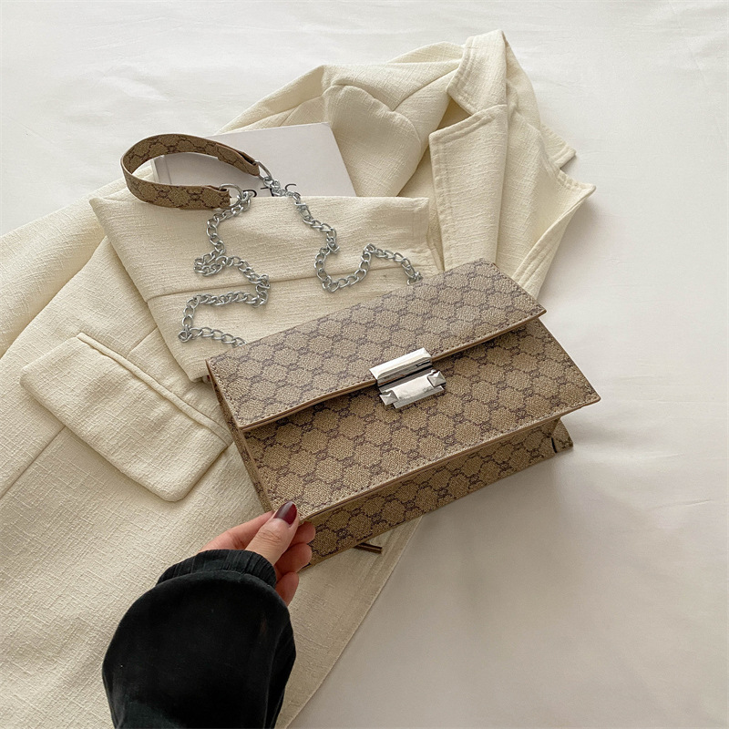 Bolso de alta sensación bolso de mujer 2024 nueva cadena de moda bolso pequeño bolso de hombro exterior bolso de brazo nicho