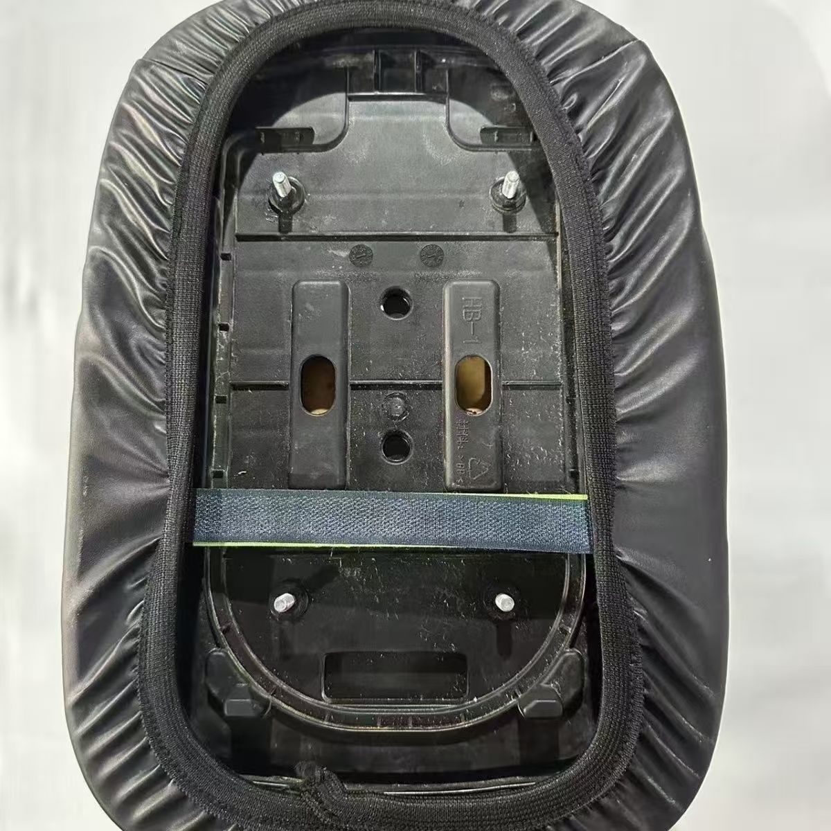 New National Standard Electric Vehicle Seat Cover, Waterproof and Sun-Proof, Universal for Yadea, Aima, Tailing, Xinri, and Luyuan
