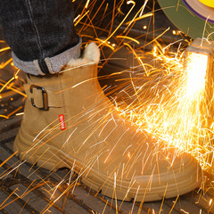 Winter high-top labor protection shoes for men, anti-smash, anti-puncture, comfortable and safe, plus velvet, warm steel toe-toe, anti-spark welder shoes