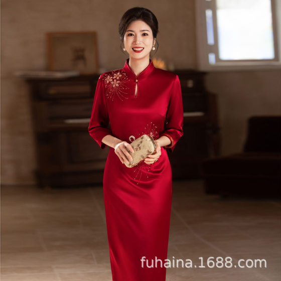 Wedding Happy Mother-in-law Wedding Banquet Acetic Acid Cheongsam 2025 New Wedding Mother Dress Noble Elegant High-end Young
