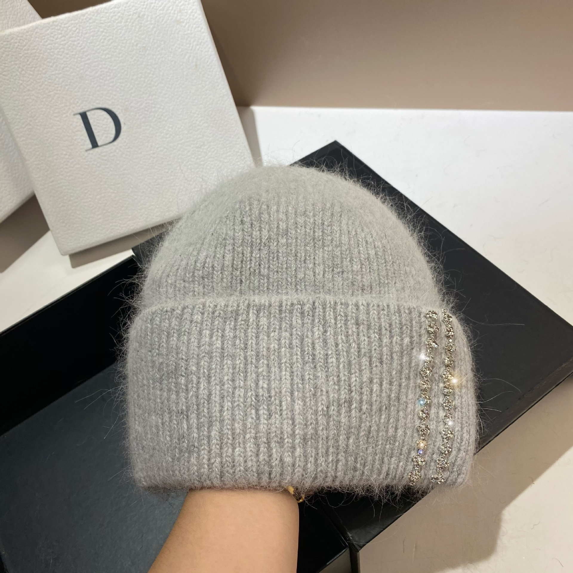 Winter-Thermomütze für den Außenbereich, langes Kaninchenhaar, doppelt gefaltete Strickmütze, Mode-Promi-Feng-Shui-Diamant-Wollmütze_voghion.com