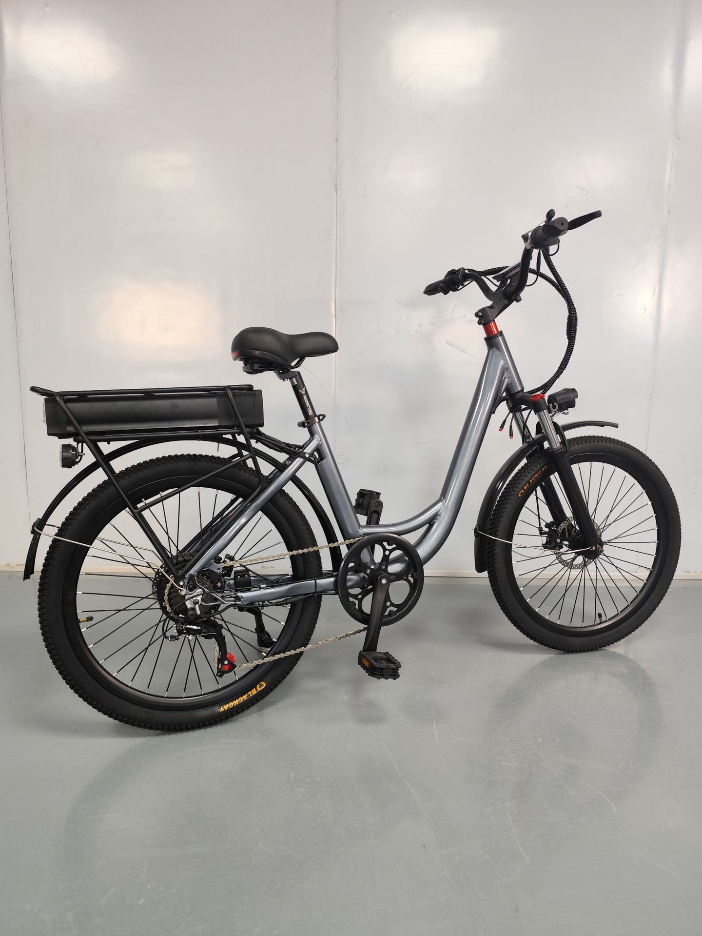 26 inch Electric Bicycle Lightweight Step-Through Mountain Bike