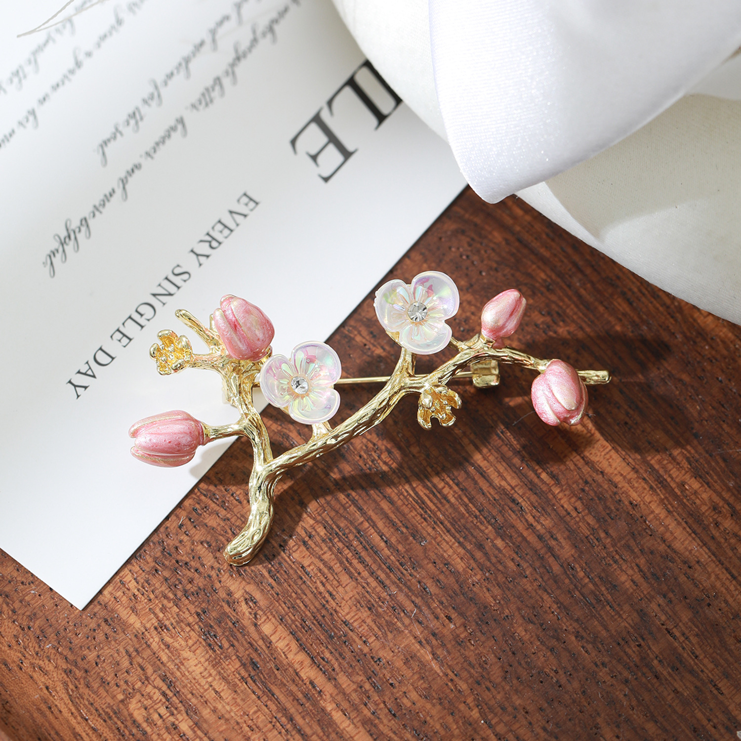 2026 Retro Chinese-Style Enamel Pink Flower Brooch Elegant Women's Qipao Accessory Anti-Exposure Personalized Peach Blossom Brooch
