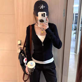 春秋新款拉链V领低胸假两件套长袖T恤女韩版设计感百搭打底上衣女