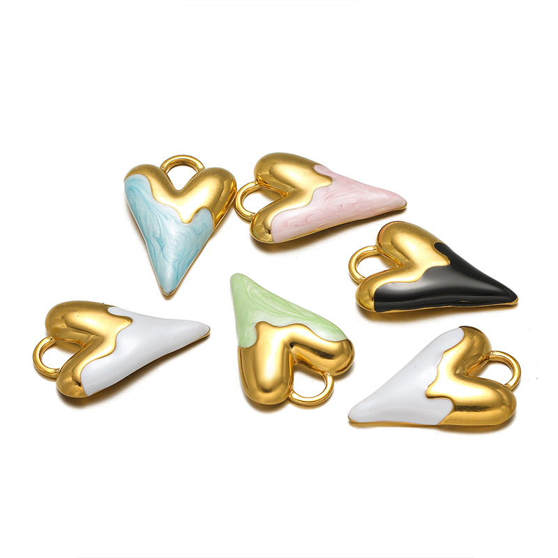 Heart Shape Pattern 5 PCS/Package Metal Heart Shape Pendant