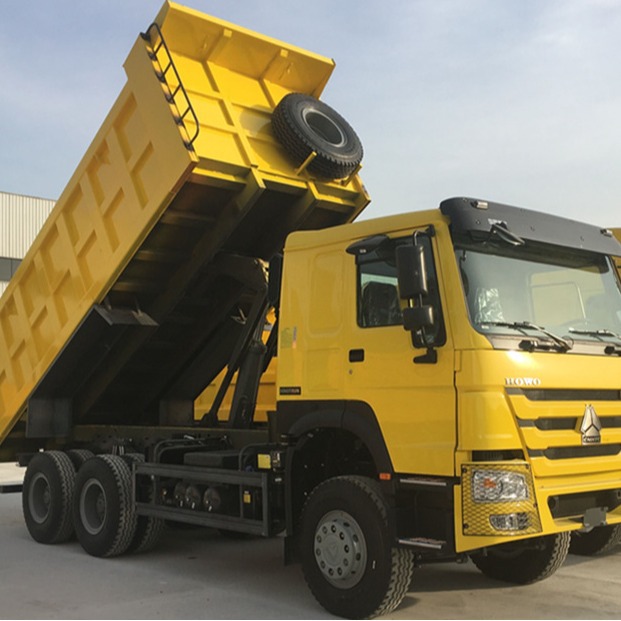 重汽豪沃库存自卸车出口后八轮6*4后翻18953179826