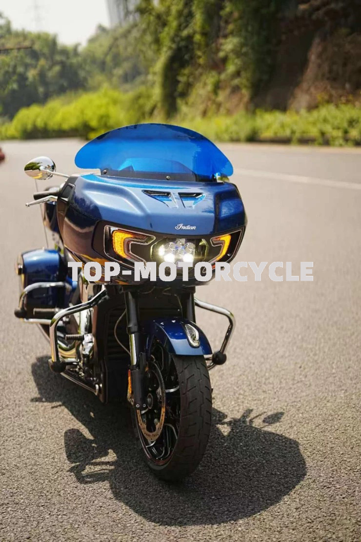 Suitable for Indian Challenger Pursuit Series Motorcycle Front 11inch Windshield 2020-2025