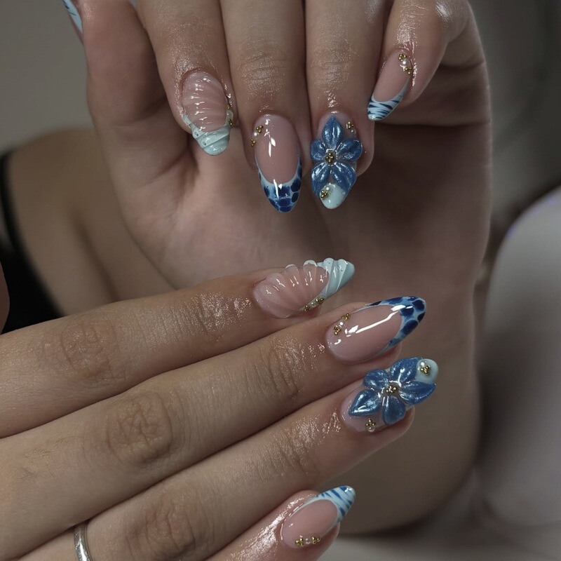 Cross-border new product ocean style three-dimensional ripple French blue floral pearl ins foreign trade press-on nails boxed wholesale Cross-border new product ocean style three-dimensional ripple French blue floral pearl ins foreign trade press-on nails boxed wholesale