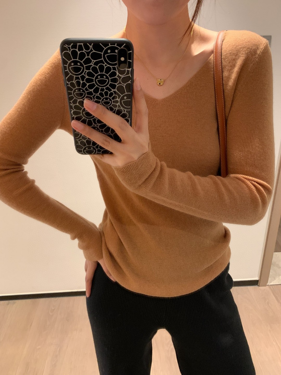 V-neck Brown