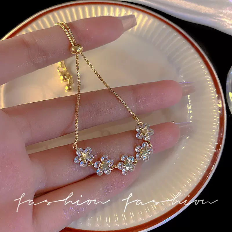 抖音爆款锆石花朵手链女网红手镯韩版简约小众设计个性手串手饰品