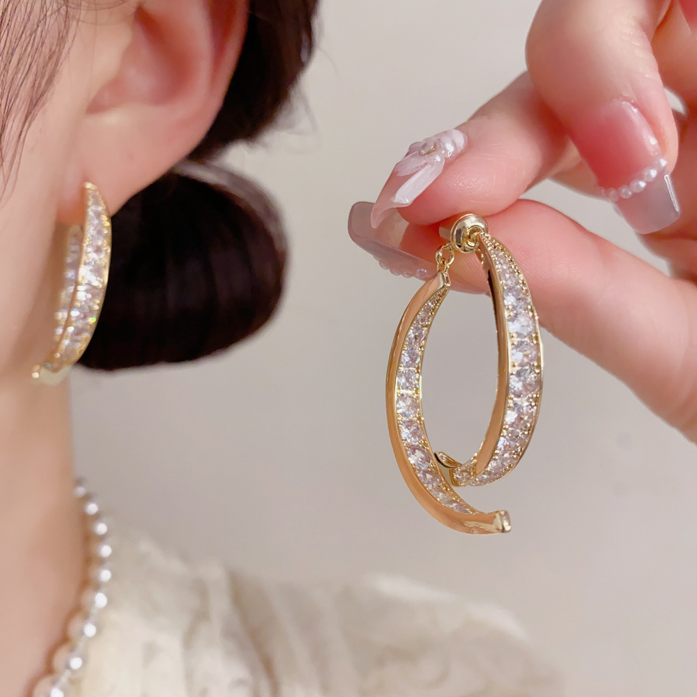 Diseñador de dos piezas pendientes cruzados s925 aguja de plata de alta textura industria pesada cobre micro incrustaciones de ZIRCON pendientes al por mayor