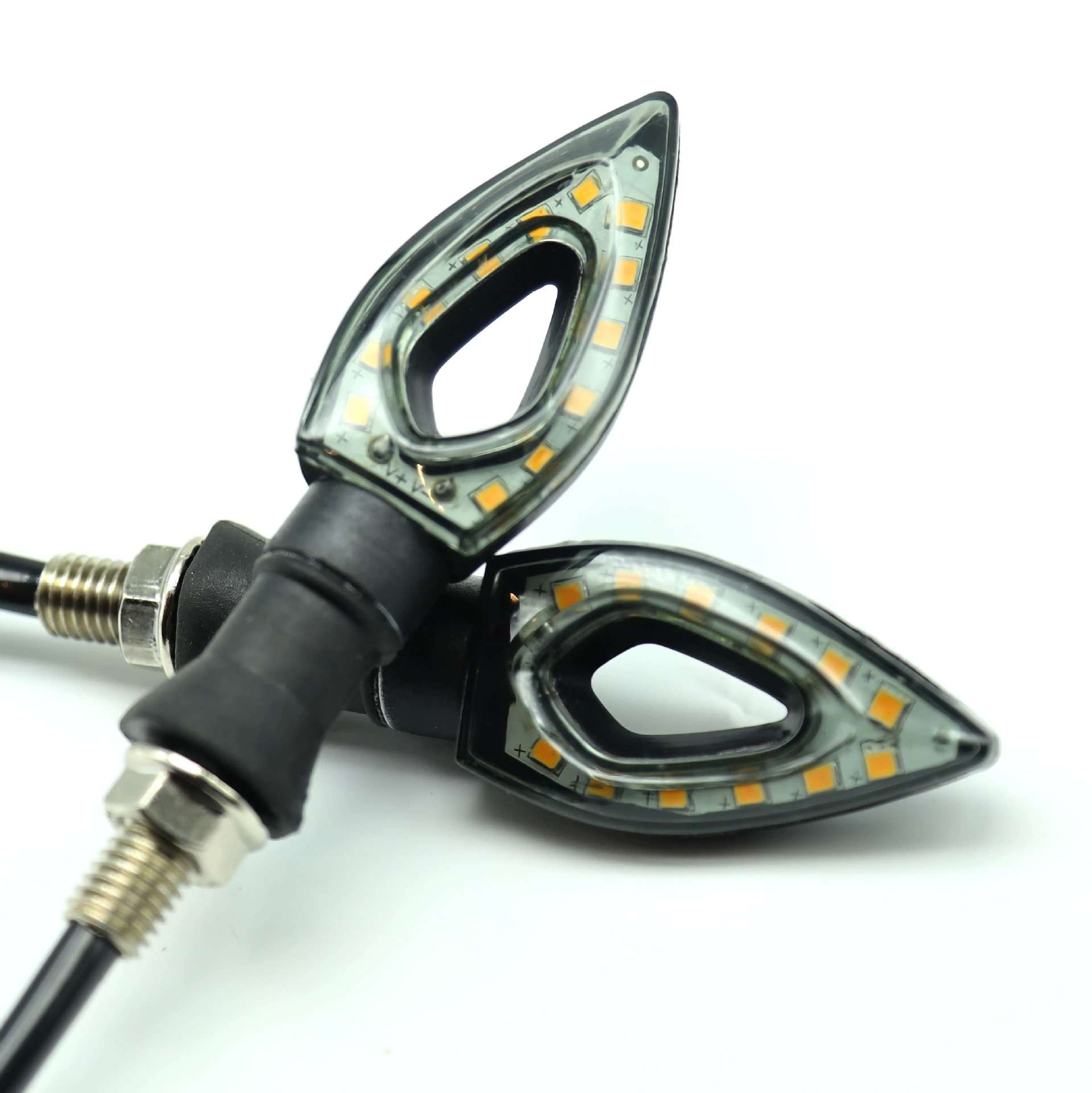 Электромобиль 12 В мотоцикл в форме сердца проточной воды рулевой установки со светодиодными модификациями фитинги применимы Leibang 005 поворот