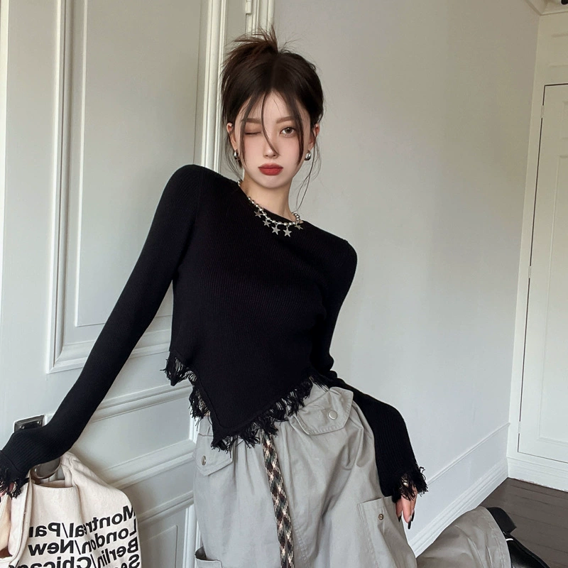 Body-friendly autumn long-sleeve, short sweater