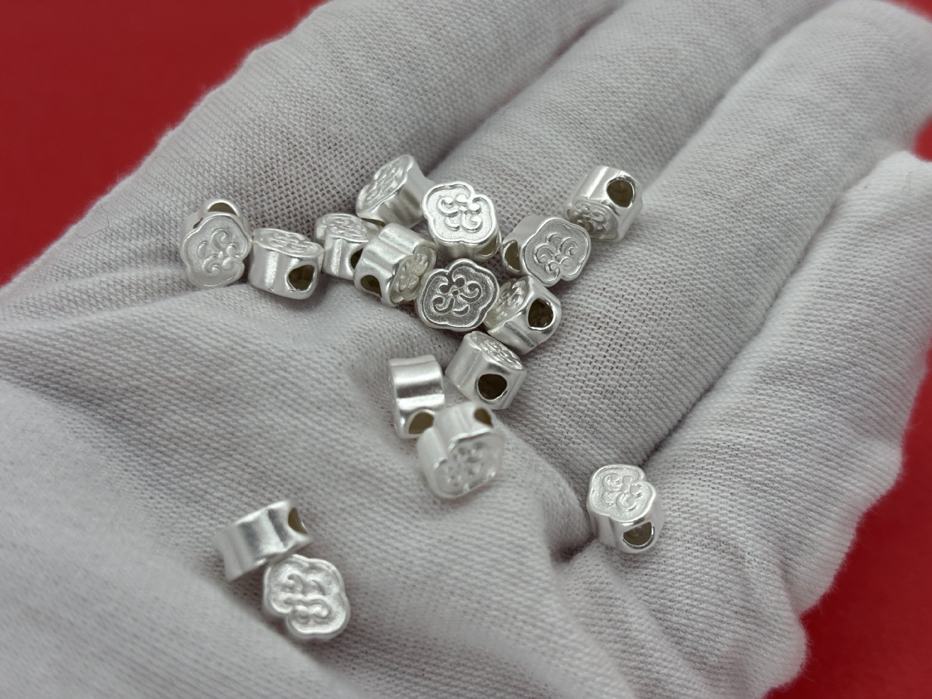 999 Pure Silver Patterned Cloud Beads Versatile Pure Silver Small Accessories Handmade DIY Braided Rope Accessories Bracelet Spacer Beads