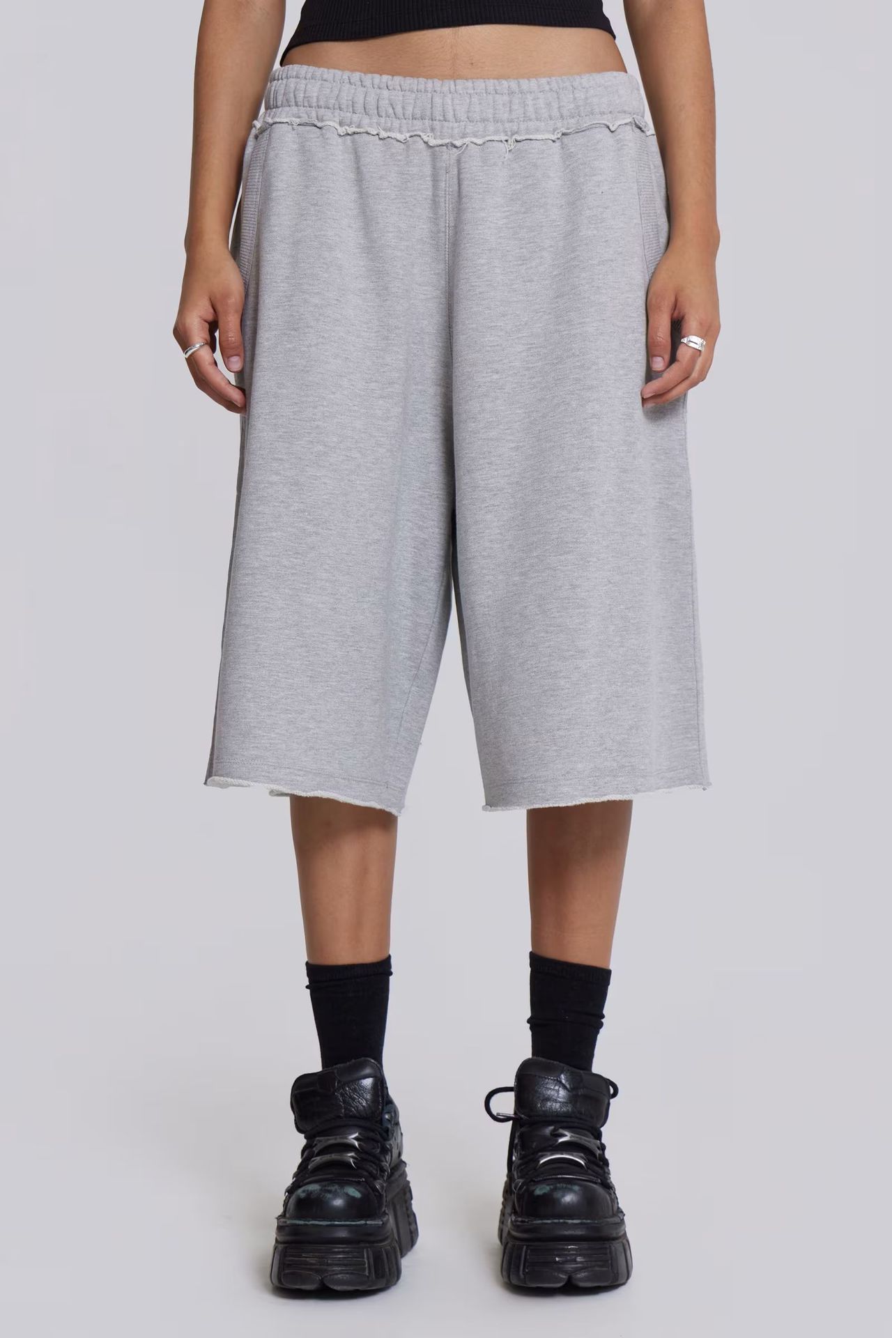 회색 반바지 (재고 준비되어 있음)