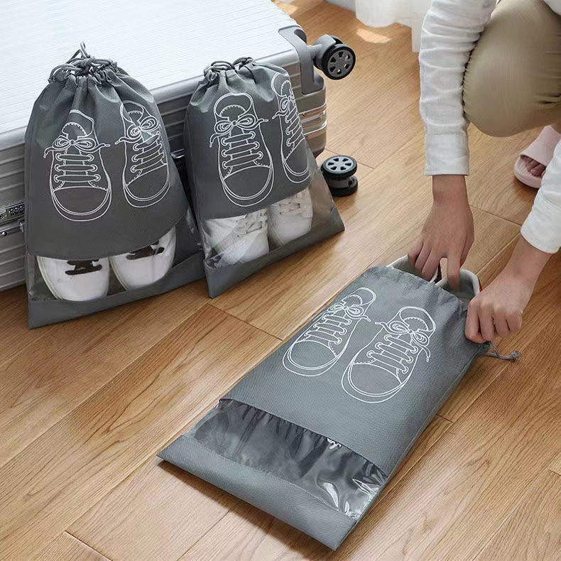 Bolsa de almacenamiento de zapatos de tela no tejida a prueba de polvo a prueba de humedad, diseño visual transparente para viajes de negocios, bolsas de zapatos comunes para dormitorios familiares image 1