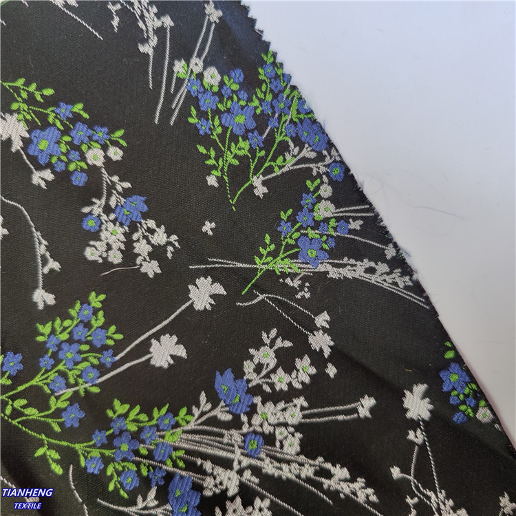 (订）色织浮雕提花 时尚时装女装连衣裙西装外套箱包帽子面料批发