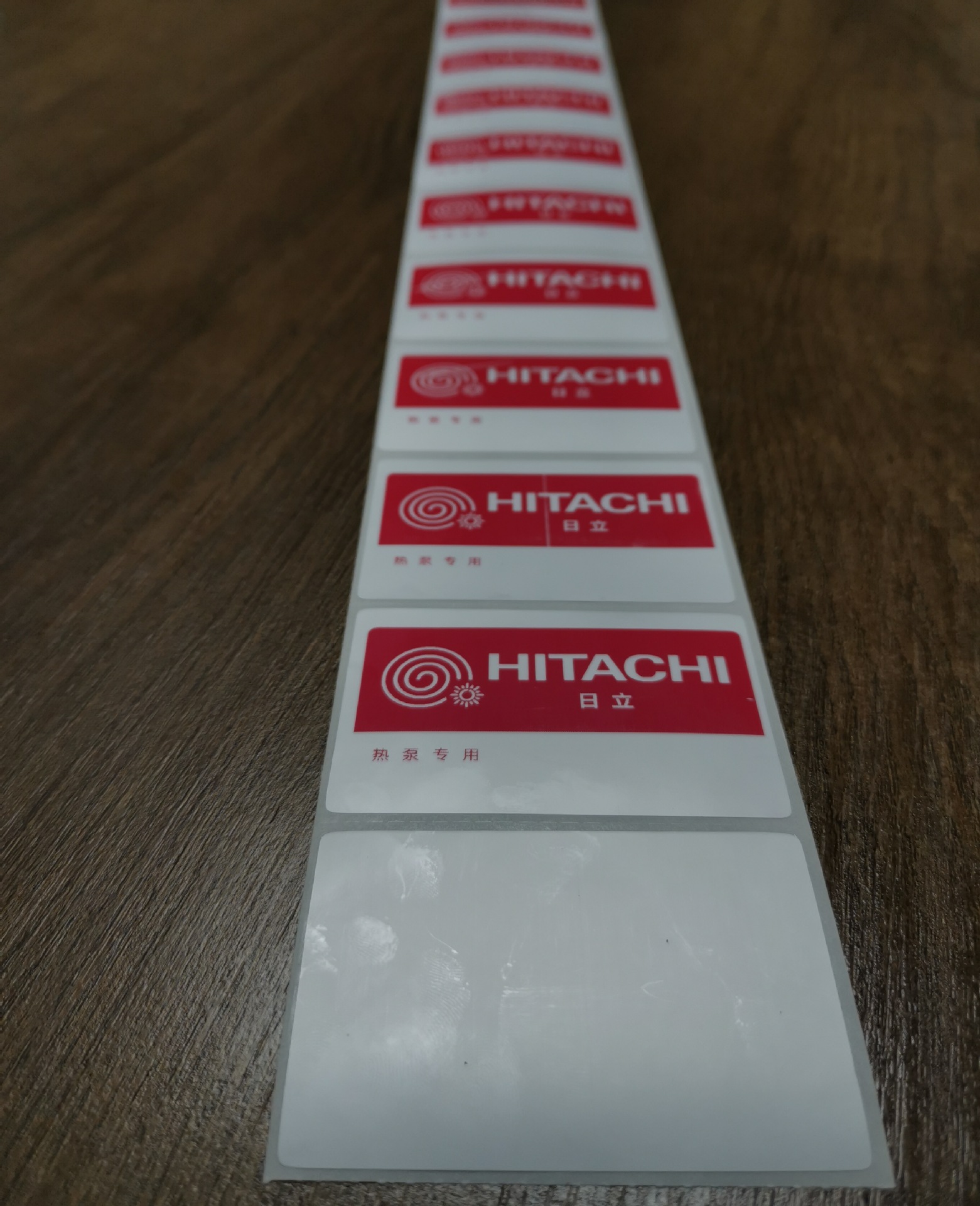 SUNTECK胶带汽车电子配件聚酯铭版Die cut 5095 Zebra label