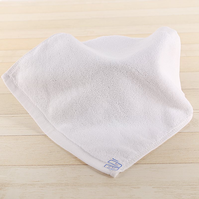 Algodón toallas cuadradas hotel hotel KTV aviones toallas de cocina al por mayor toallas pequeñas engrosadas logotipo personalizado toallas cuadradas blancas