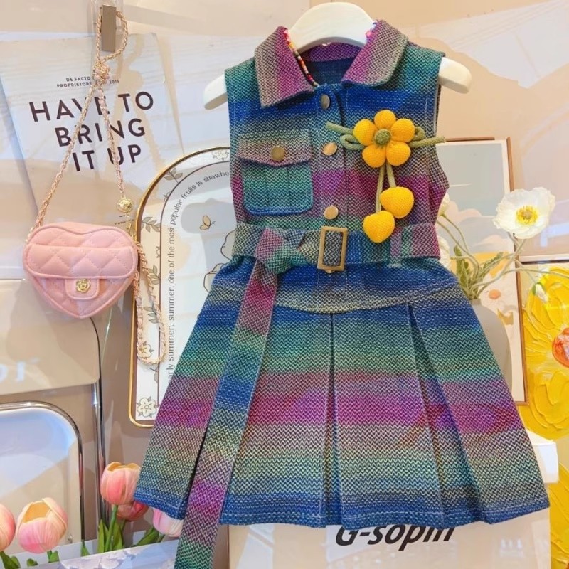 컬러풀한 체크 무늬 데님 스커트