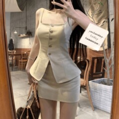 御姐高级感套装气质修身方领吊带背心女夏季包臀半身裙杏色两件套