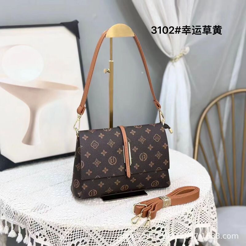 Commuting New High-End Light Luxury Women's Bag Fashionable Mom Small Square Bag Splicing Printed Shoulder Crossbody Bag Korean Version Commuting New High-End Light Luxury Women's Bag Fashionable Mom Small Square Bag Splicing Printed Shoulder Crossbody Bag Korean Version