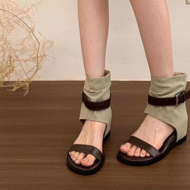 Botas altas y frescas para mujeres 2026 nuevas botas en línea retro bajas y cómodas para aumentar la altura y el verano